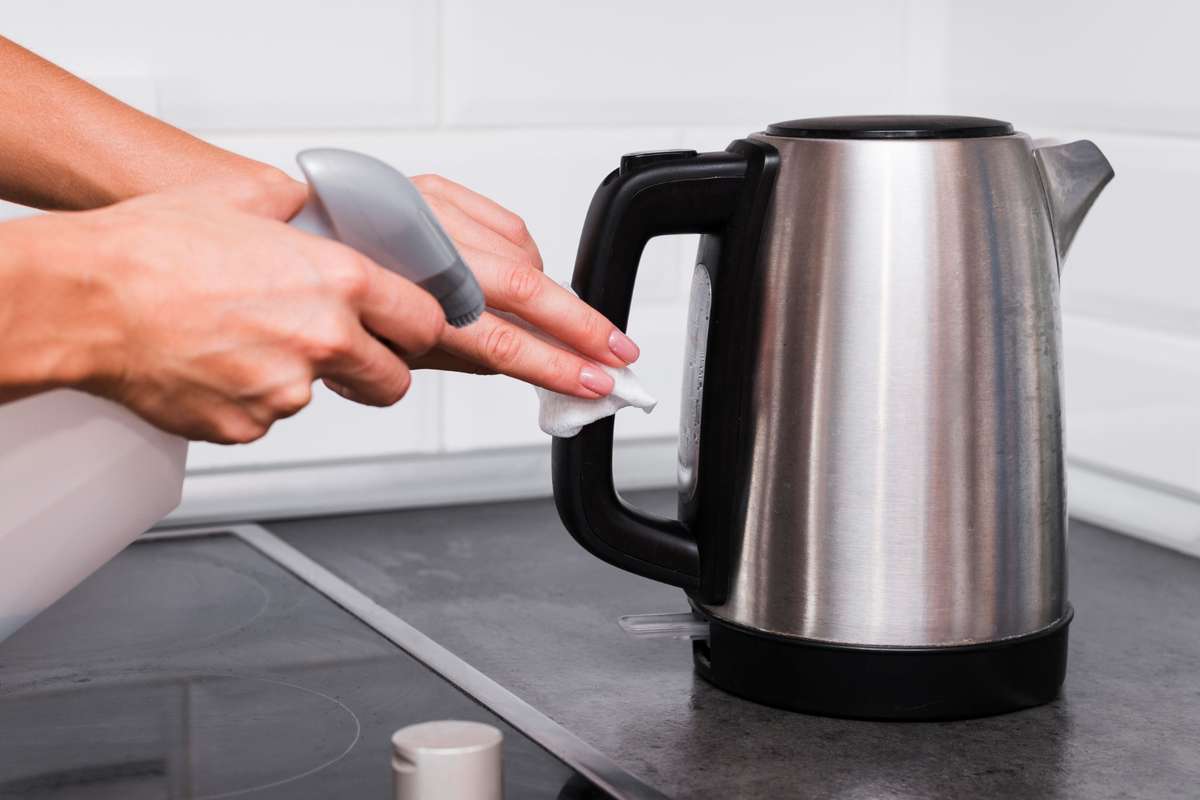 How Do You Clean The Inside Of An Electric Kettle